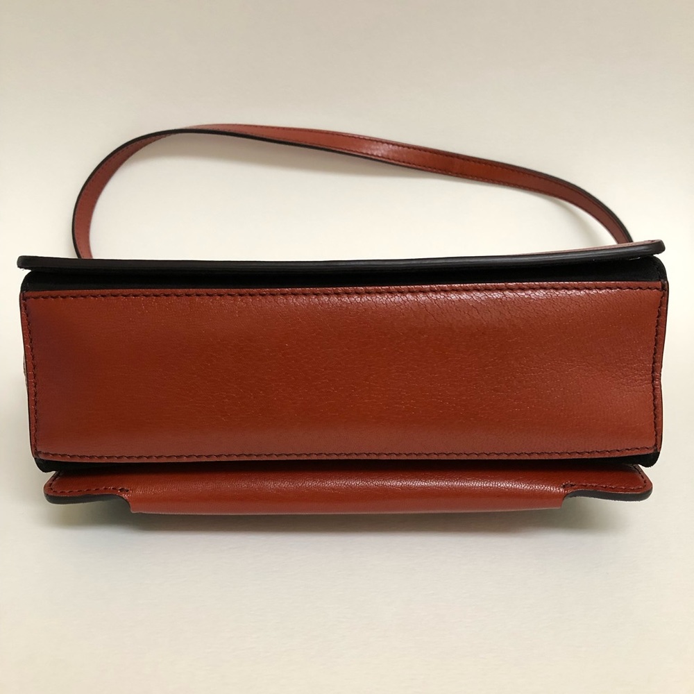 Givenchy GV3 small shoulder bag. - Picture 3 of 8